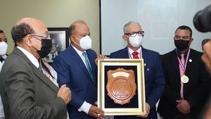 Miembro Academia de Ciencias recibe Premio Nacional de Medicina del RD 2021