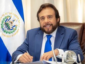 Vicepresidente El Salvador llega al país a visitar a Rafael Santos Badí­a