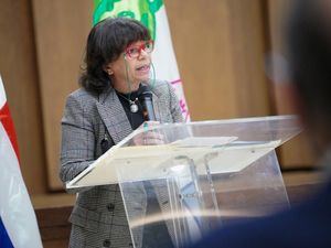 Presidenta ejecutiva del Conani Ana Cecilia Morun.