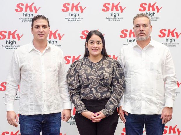 Yuniel Mesa García, Cesarina Beauchamp y Juan Bautista Chamizo.