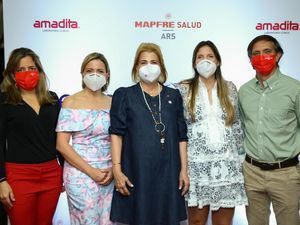 Amadita y Mapfre ARS ofrecen cena voluntarios operacion sonrisa