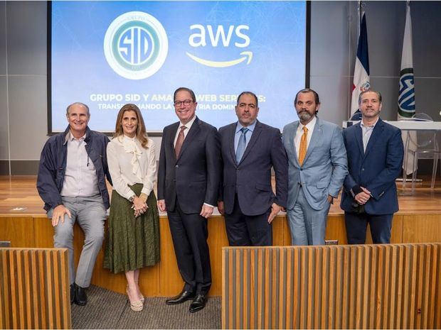 José Luis Venta, Ligia Bonetti, Gerardo Martínez, Luis Rodríguez, José Miguel Bonetti y Jordi Portet.