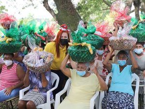 La Fundación Dominicana para la Niñez entrega canastas navideñas