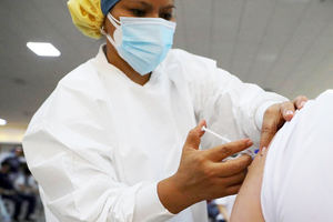 Honduras acumula 350.879 casos de la covid-19 y recibe 105.000 vacunas más