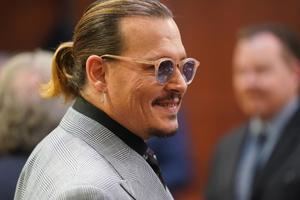 Johnny Depp está saliendo con su abogada de Reino Unido, según la prensa