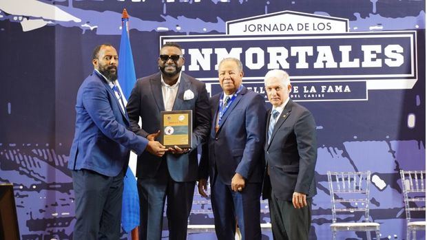 David Ortiz es exaltado al Pabellón de la Fama de la Serie del Caribe.