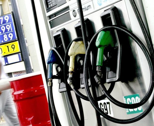 Gobierno sube precios de las gasolinas.