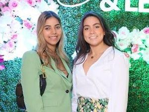 Mariela Peña y Sofia Peynado.