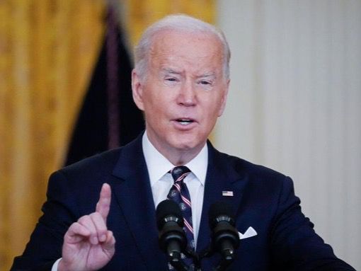 Biden anuncia sanciones financieras contra Rusia por inicio de invasión