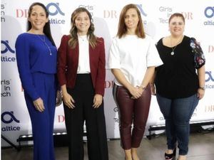 Vivian Peña, Michelle Aybar, Ana Figueiredo y Gilda Vásquez.