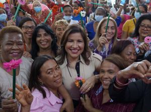 Margarita Cedeño afirma que llegó el momento para el liderazgo femenino en el país