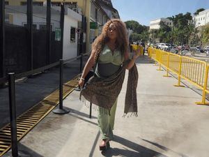 La cantante puertorriqueña Charlenne Cajigas ya está en el país