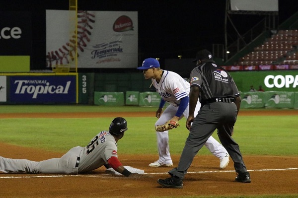 Licey sigue ganando