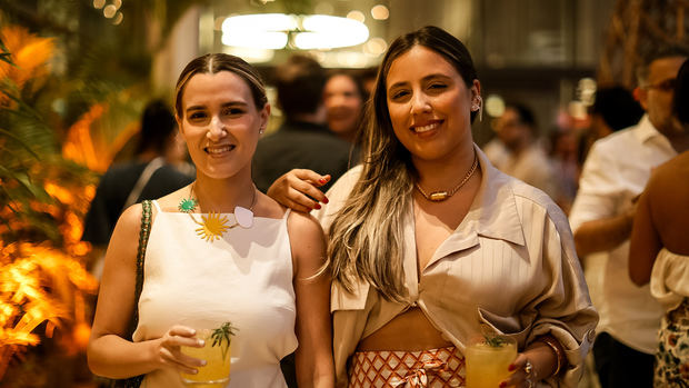 Isabela Martínez y Laura García.