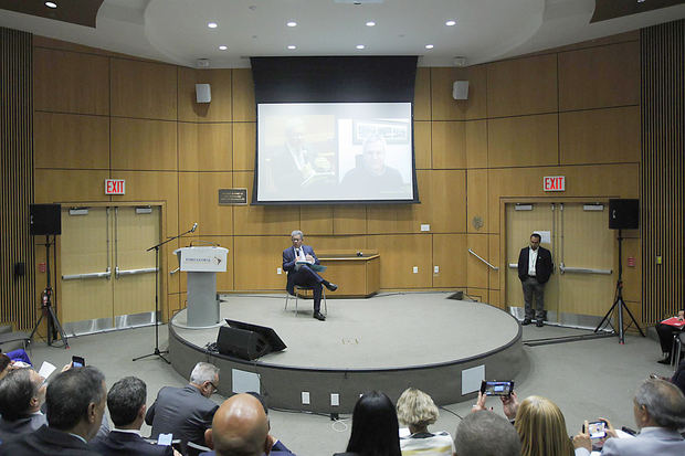 Leonel Fernández, habla durante el Foro Global de Latinoamérica y el Caribe, hoy, en la Universidad de Fordham, en Nueva York, Estados Unidos.