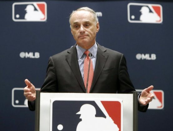 Comisionado de MLB, Rob Manfred.