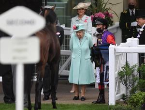 Isabel II acude a las carreras de Ascot por primera vez desde 2019