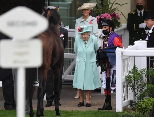 Isabel II acude a las carreras de Ascot por primera vez desde 2019.