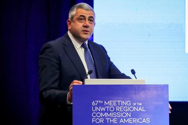 El secretario general de la Organización Mundial de Turismo, Zurab Pololikashvili, participa en la apertura de la 67ª reunión de la Comisión Regional de la Organización Mundial del Turismo (OMT) para las Américas hoy, en Punta del Este, Uruguay. 