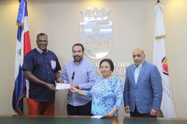 Alcaldía del Distrito Nacional apoya al Torneo de Baloncesto del Distrito Nacional, Copa Santo Domingo de Guzmán.