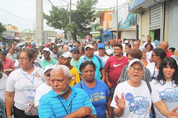 Decenas de voluntarios se dieron cita en la Segunda Jornada del Programa de Educación Ciudadana.