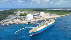 Huracán Beryl afecta generadora AES Andrés en Boca Chica