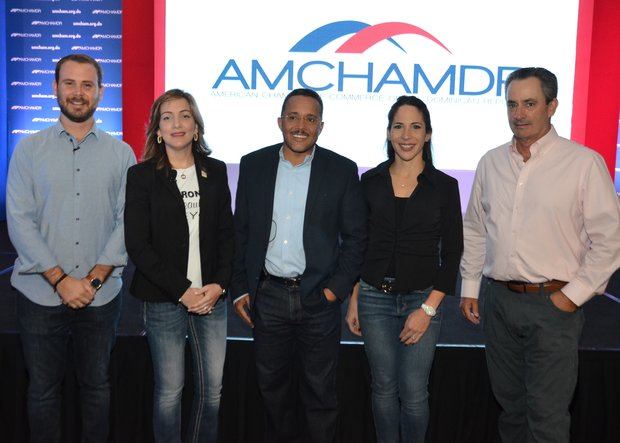 Gabriel Gutiérrez, María Walesca Álvarez, Ramón Ortega, Vivian Peña y William Malamud.