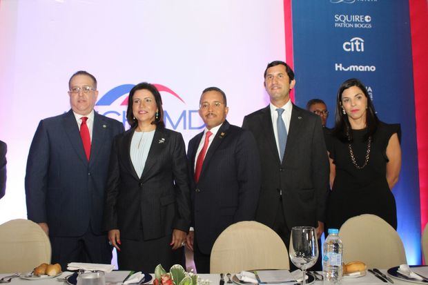 Magín Díaz, Margarita Cedeño, Ramón Ortega, Roberto Herrera y Francesca Rainieri.