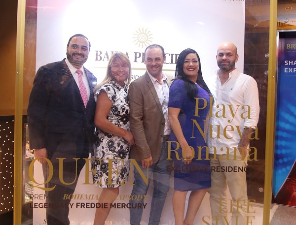 Antonio, Solange, Raúl, Diandra y Erasmo