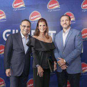 Gilberto Santa Rosa.  Ligia Bonetti y Jordi Portet. 