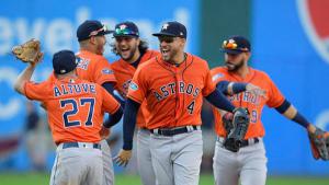 Astros barren con paliza a Indios en serie divisional Liga Americana