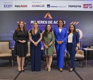 Mujeres de Acero