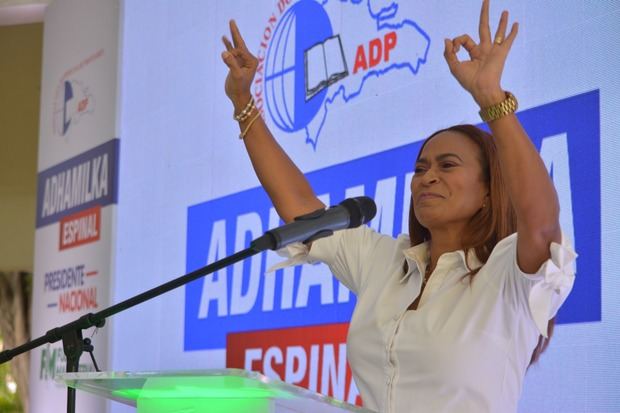 Adhamilka Espinal.