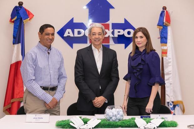 Jochy Mella, director de ADOEXPO; Luis Concepción, presidente y Odile Miniño Bogaert, vicepresidenta ejecutiva.