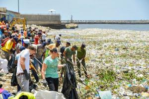 ADN garantiza en 48 horas las costas de Santo Domingo estarán libre de desperdicios