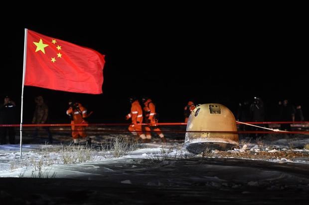 La sonda china Chang’e 5 llega a la Tierra regresa a la Tierra.