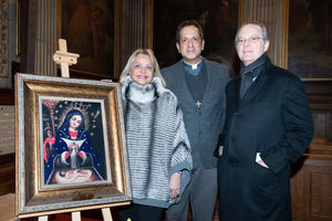 Dominicanos en Francia conmemoran el Día de la Virgen de la Altagracia