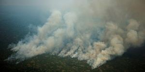 La Amazonía brasileña registró en agosto casi 31.000 fuegos, el triple que en 2018