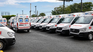 Sistema 911 entrega 33 nuevas ambulancias al SNS para fortalecer las emergencias prehospitalarias