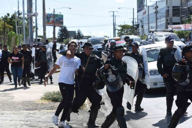 Estados Unidos rechaza la Ley de Amnistía y exige un informe de los crímenes contra los manifestantes.