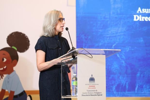 Ancell Scheker Mendoza, Viceministra de Servicios Técnicos Pedagógicos, MINERD.