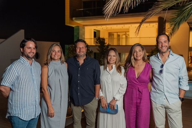 Andrés Alba, Susana Madiedo, Fabio Bolone, Sonia De Lezaeta, Johnatan Garrido, Francia Concepción.