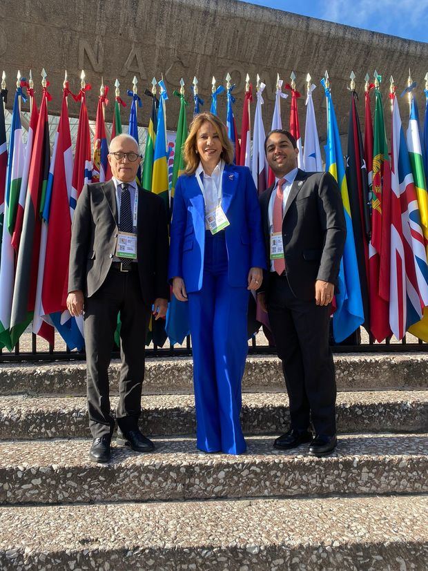 Andrés L. Mateo, Milagros Germán, y Jesús Paniagua.