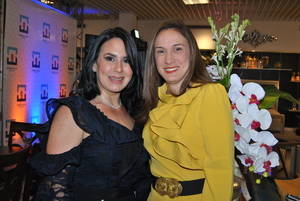 Consuelo Linares y Alexandra Cambiasso