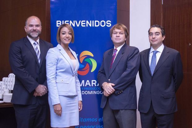 José Ricardo Feris, Betty Soto, Ricardo Koenig y Francisco González de Cossío.