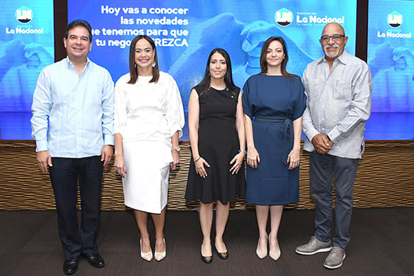 Gustavo Zuluaga, Yesenia Tapia, Elizabeth Mena, María Victoria Rodríguez y Francisco Melo.