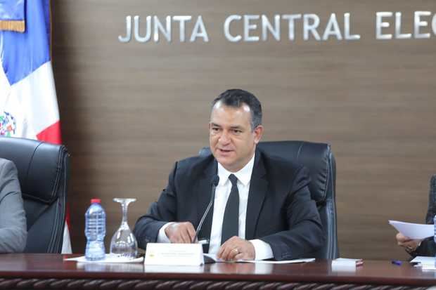 El presidente de la JCE, Román Jáquez Liranzo.