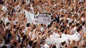 Miles en Barcelona y Madrid demandan diálogo
