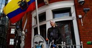 Ecuador vuelve a advertir a Assange: Nadie está "por encima de la ley" 