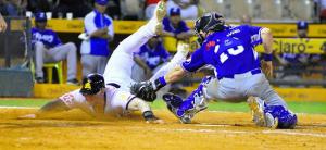 Inicia torneo de béisbol dominicano 2018-2019